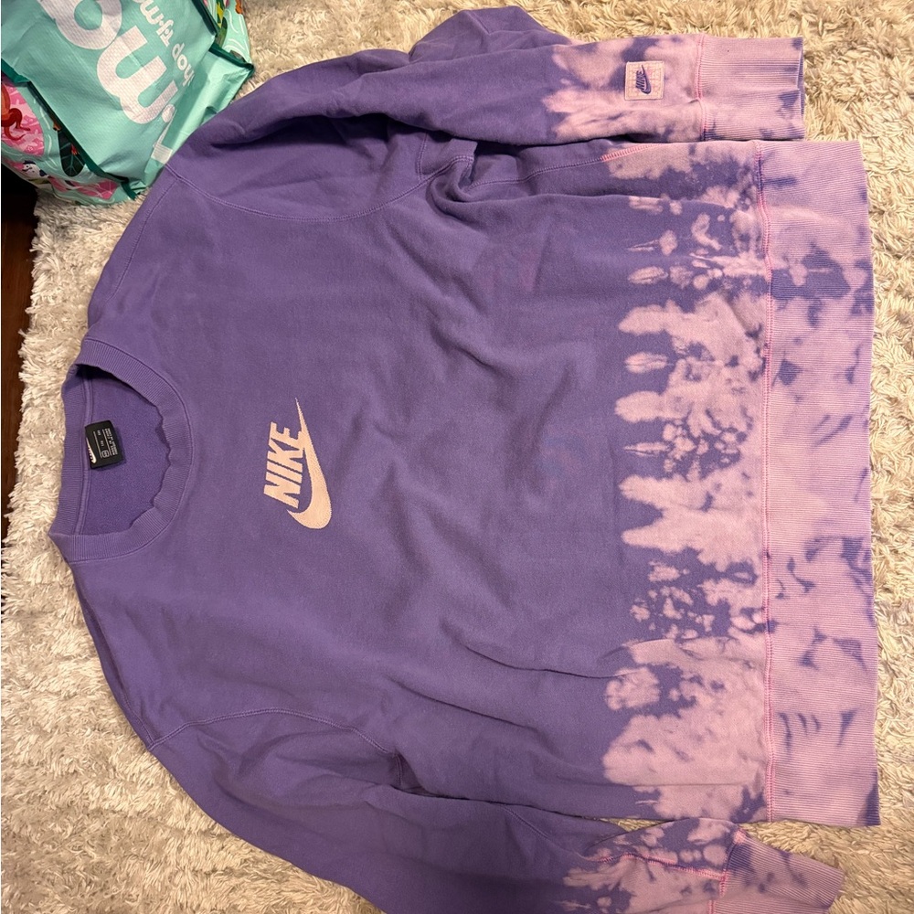 Nike Lavender and Light Pink Sweatshirt